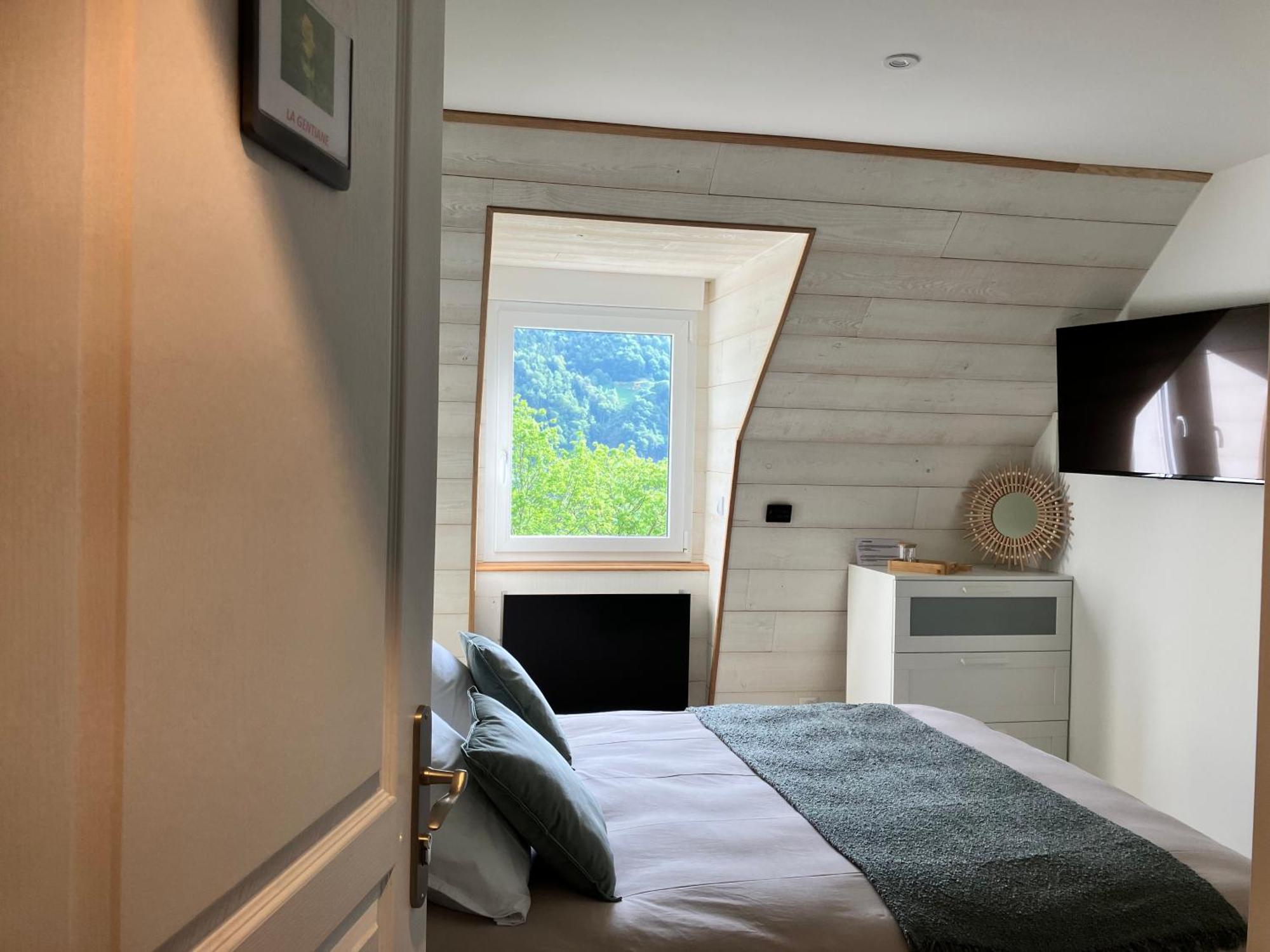 La Gentiane Bed and Breakfast Le Falgoux Eksteriør billede